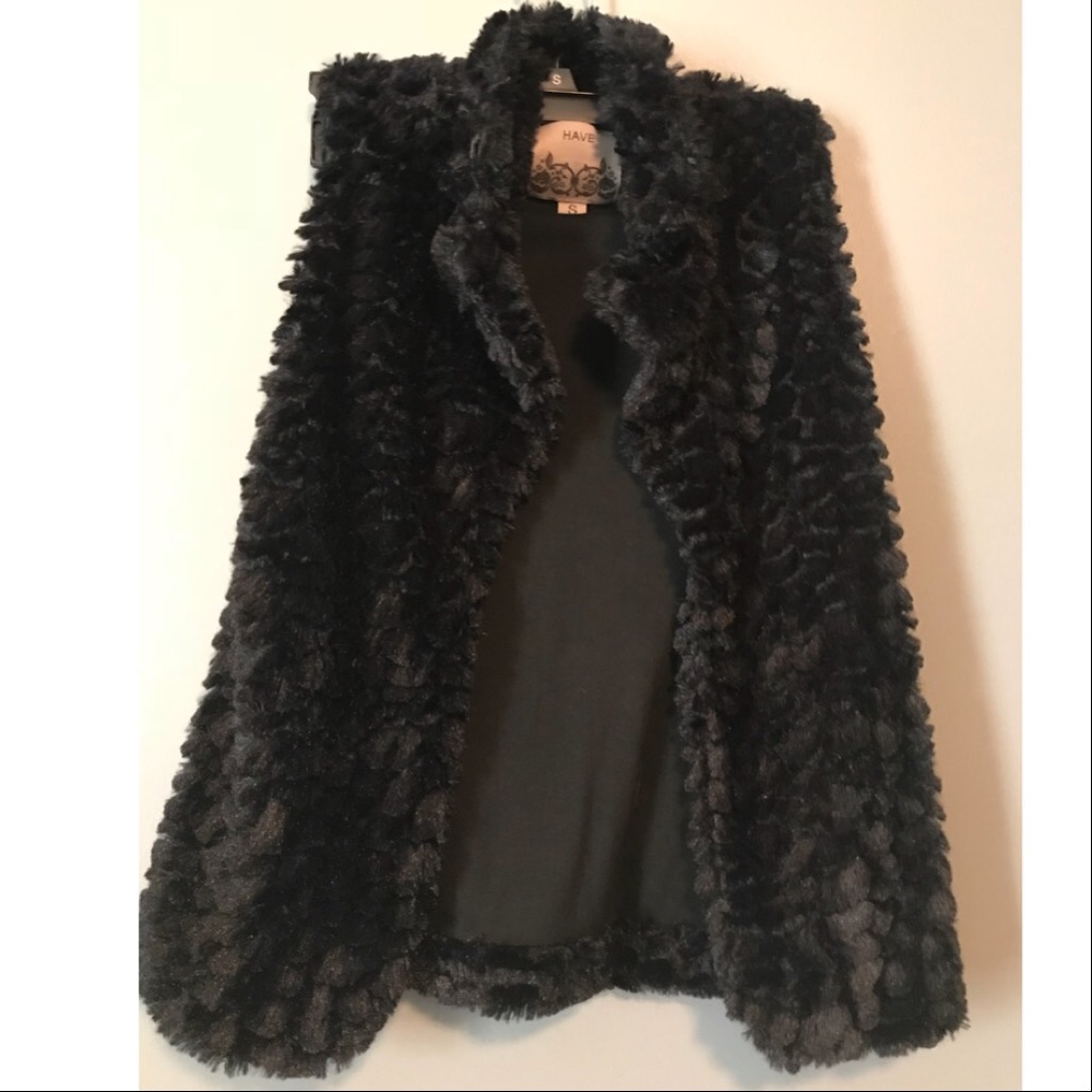 Black Super Soft Vest!